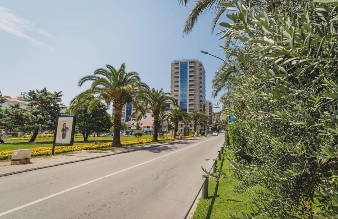 בודווה Blue Marlin Apartments מראה חיצוני תמונה