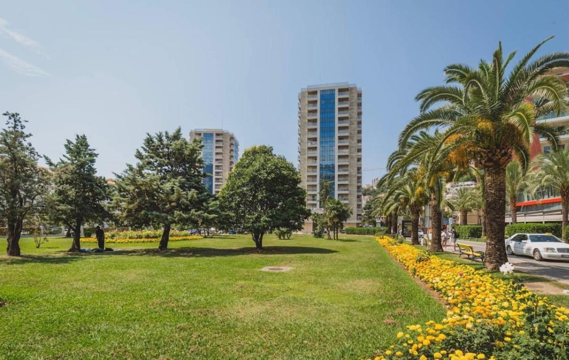 בודווה Blue Marlin Apartments מראה חיצוני תמונה