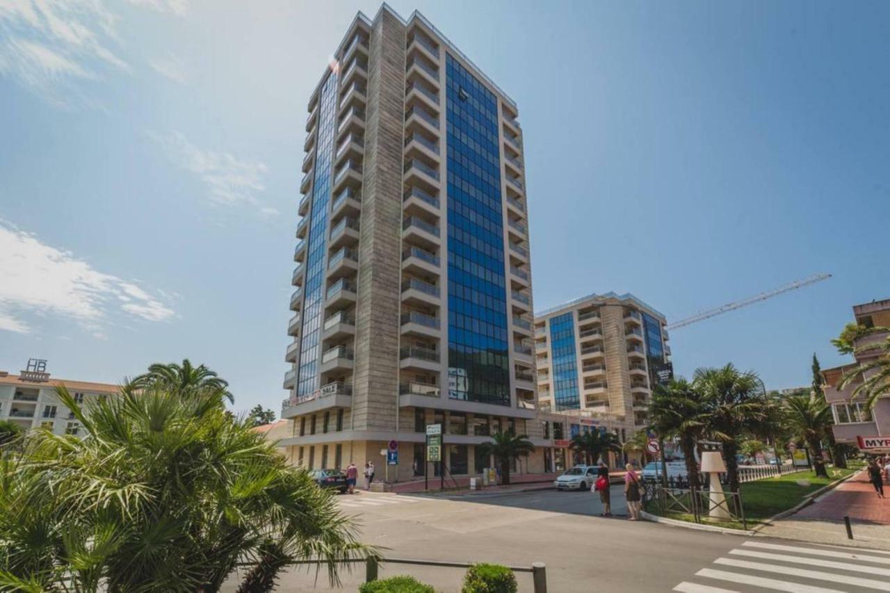 בודווה Blue Marlin Apartments מראה חיצוני תמונה