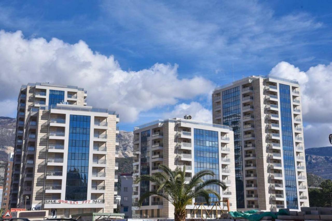בודווה Blue Marlin Apartments מראה חיצוני תמונה