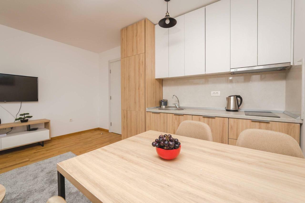 בודווה Blue Marlin Apartments מראה חיצוני תמונה