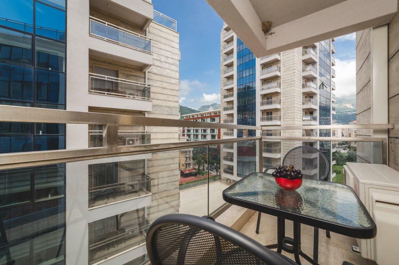 בודווה Blue Marlin Apartments מראה חיצוני תמונה