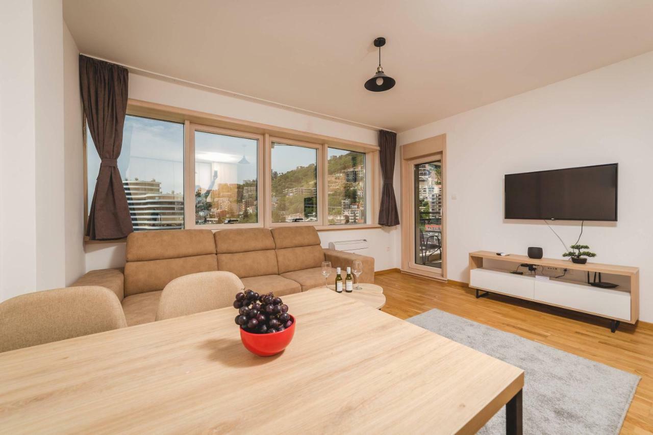 בודווה Blue Marlin Apartments מראה חיצוני תמונה
