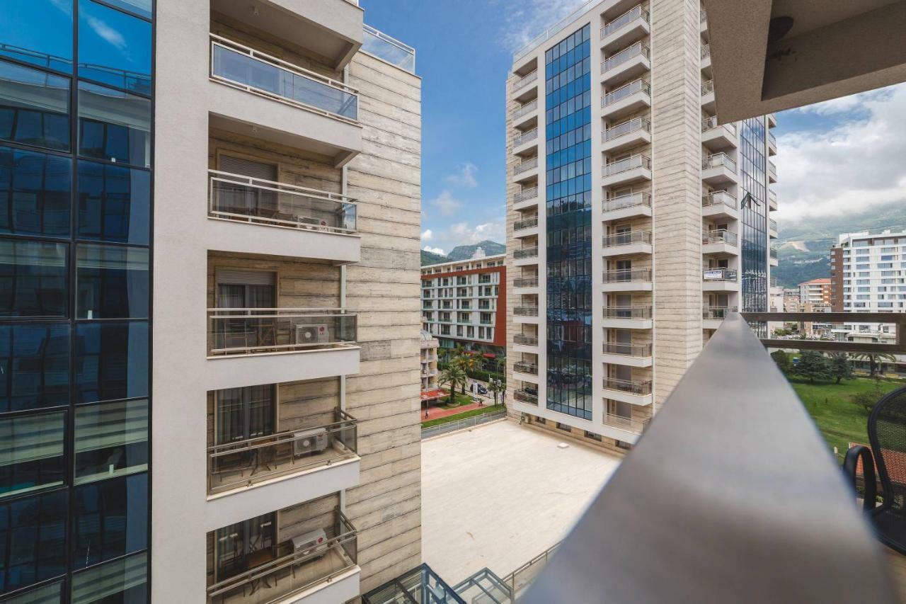 בודווה Blue Marlin Apartments מראה חיצוני תמונה