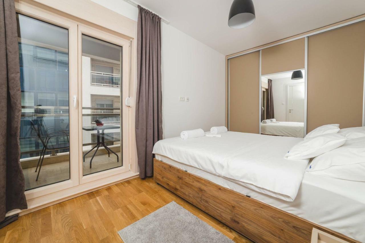 בודווה Blue Marlin Apartments מראה חיצוני תמונה