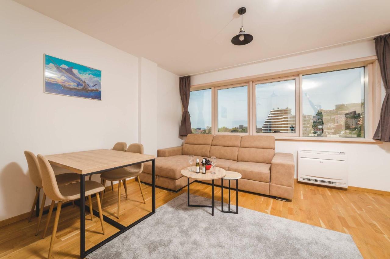 בודווה Blue Marlin Apartments מראה חיצוני תמונה