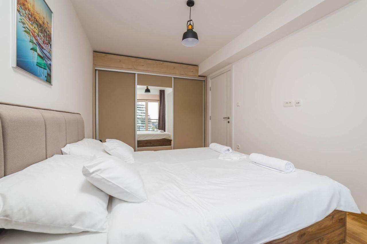 בודווה Blue Marlin Apartments מראה חיצוני תמונה