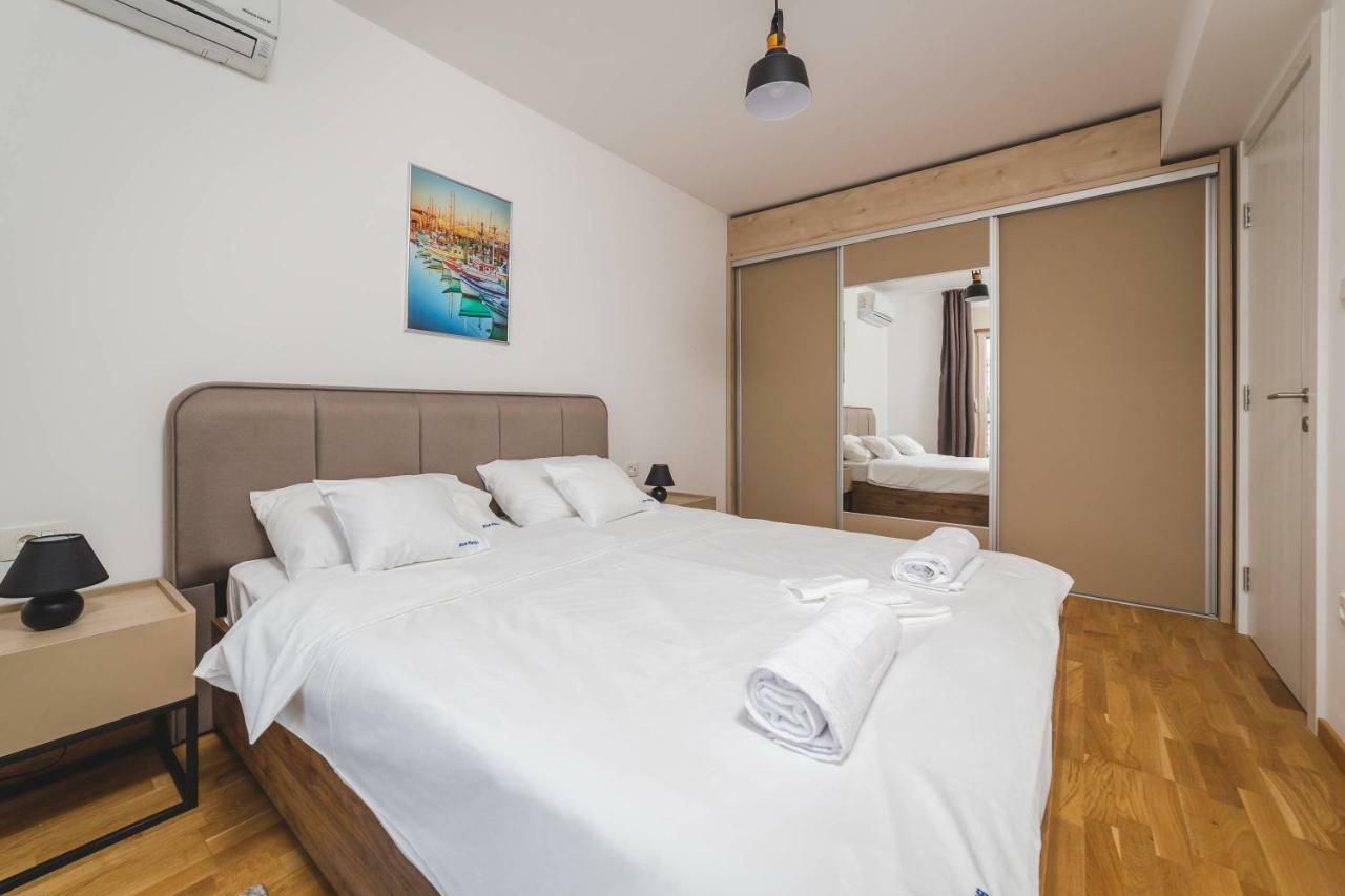בודווה Blue Marlin Apartments מראה חיצוני תמונה